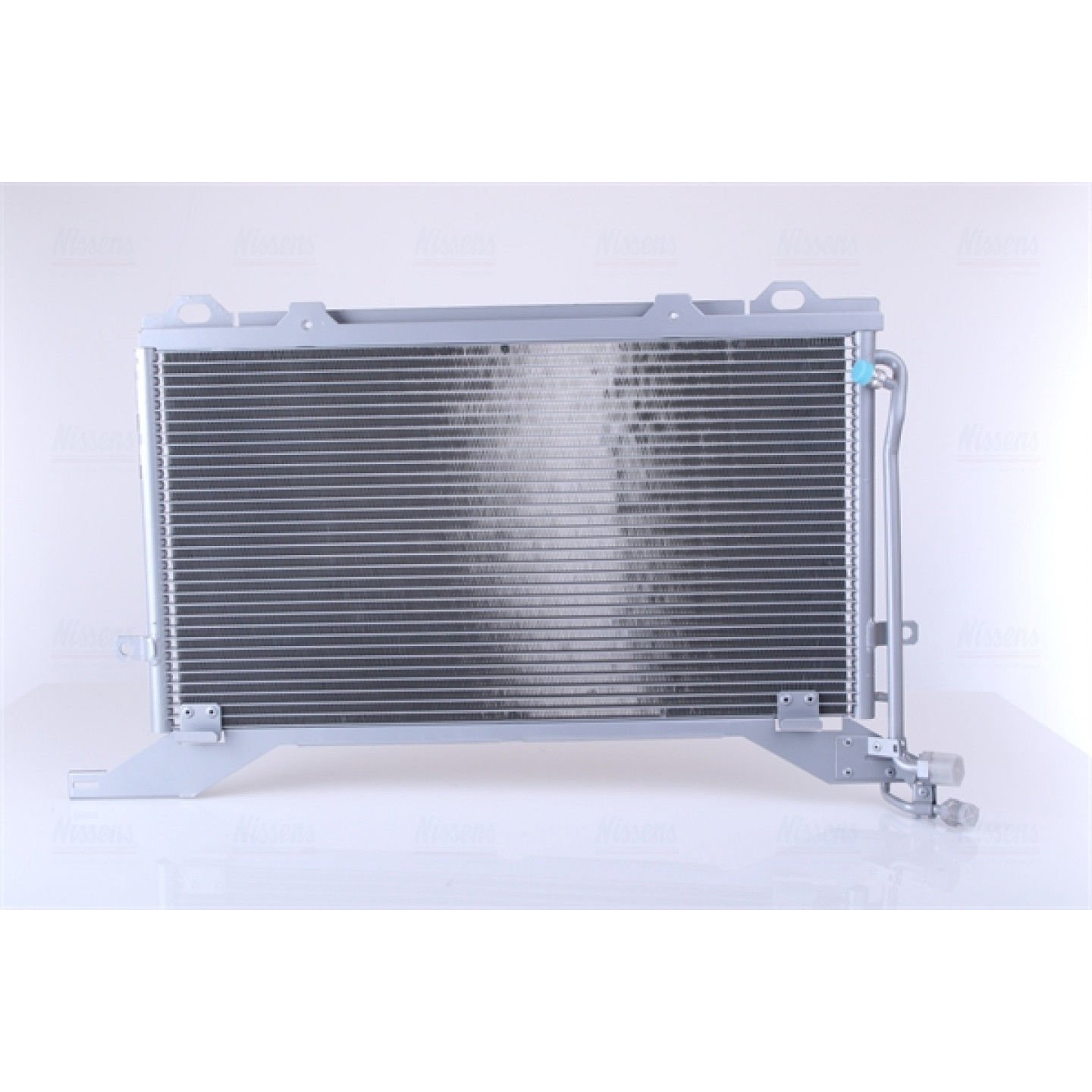Nissens Klima Radyatörü W210 E300Td E2520Td572×325X20 (A210 830 06 70)