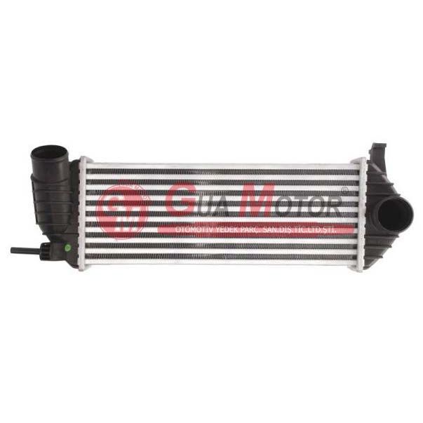 GUA TURBO RADYATÖRÜ INTERCOOLER RENAULT KANGO 1.5DCI 2010> 90-103-110BG 385X143X64 KELEPÇE SIKMALI (8200382109)