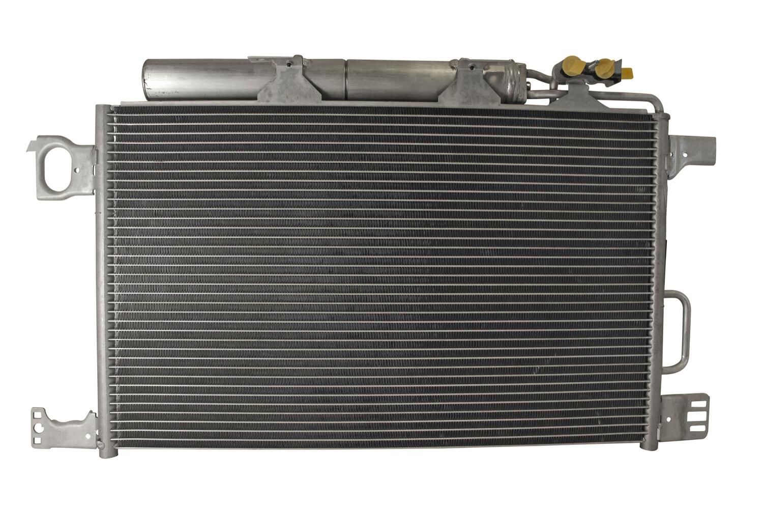 Vemo Klima Radyatörü W203 W209 M271 M646630×374X16 (A203 500 21 54)