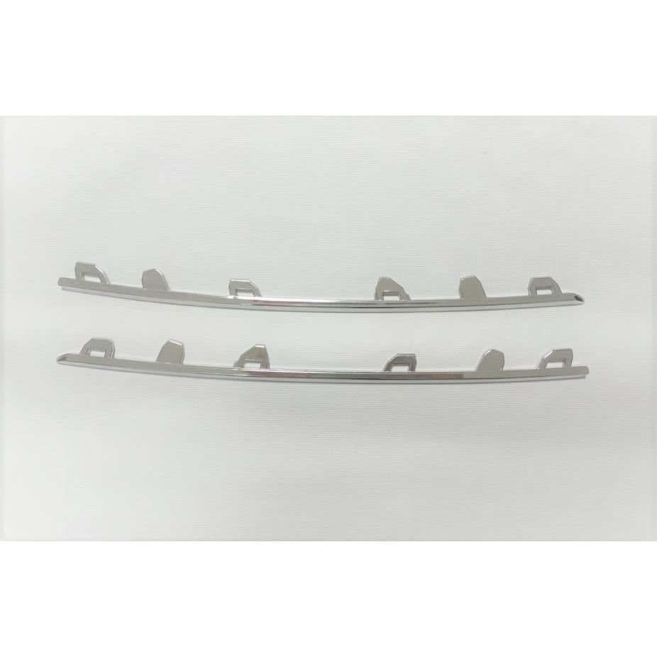 MARAL ÖN PANJUR KROM ÇITA TAKIMI RENAULT CLIO V (960109845R)