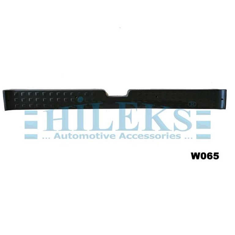 HILEKS ARKA KAPI BASAMAK PLASTİĞİ TRANSPORTER 98-03 (701803717B)