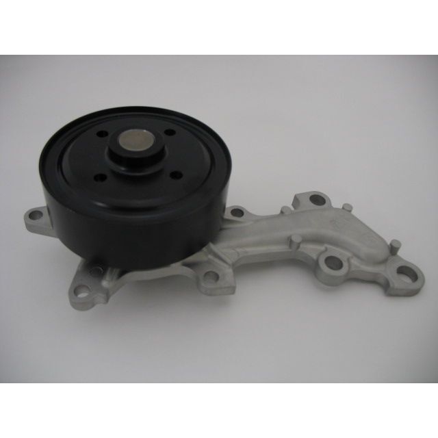 GMB DEVİRDAİM SU POMPASI TOYOTA AURIS. COROLLA 1.33L 1NR-FE NRE150 6 VİTES 10- YARIS 1.33L 1NR-FE NSP90 NSP130 FRANSIZ ÜRETİM 06- (1610080004)