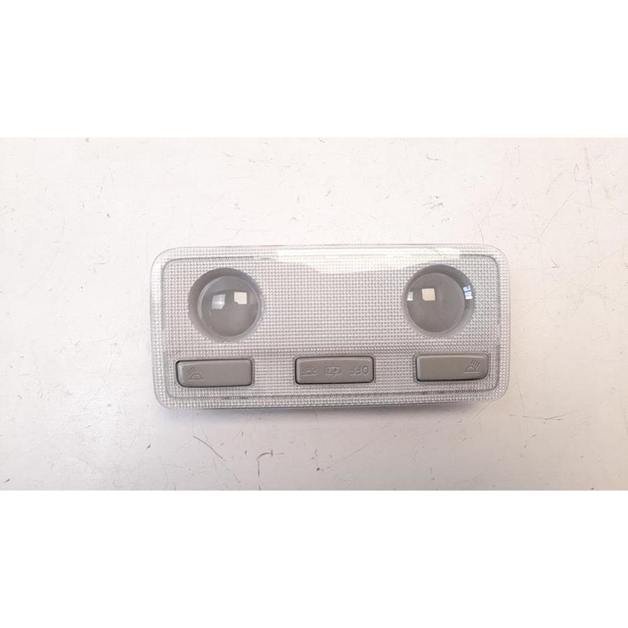 OEK İÇ TAVAN AYDINLATMA LAMBASI TOYOTA YARİS 2014 < (812600D070)