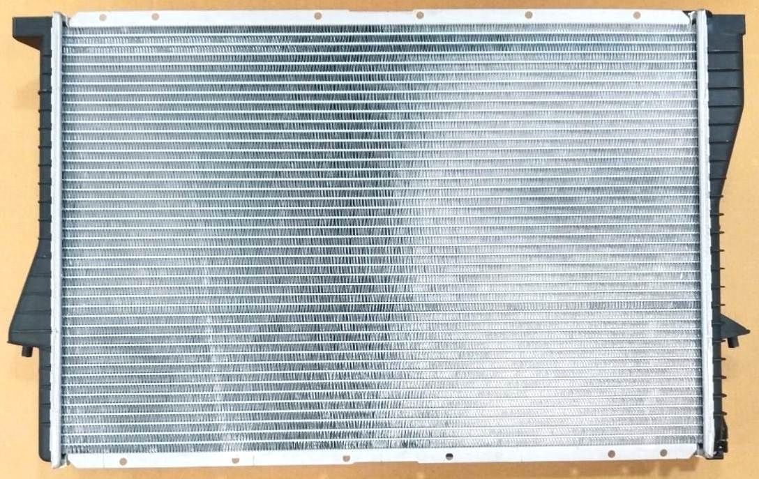 Kyburg Su Radyatörü E38 E39 E52 M73650×438X40 (1711 1 436 063)