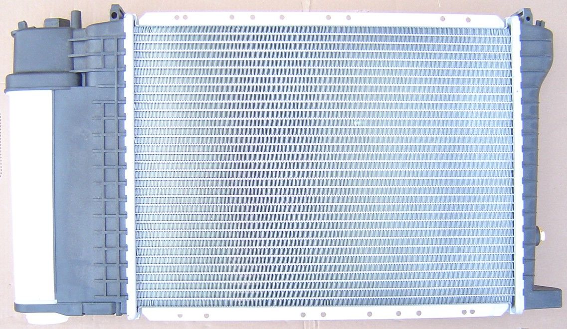 Kyburg Su Radyatörü M40 E36 Manuel440×322X34 (1711 1 712 996)