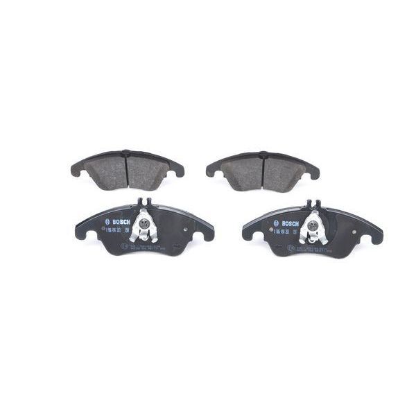 BOSCH FREN BALATASI ON MERCEDES W204 S204 C204 C218 W212 C207 (A0074207520)